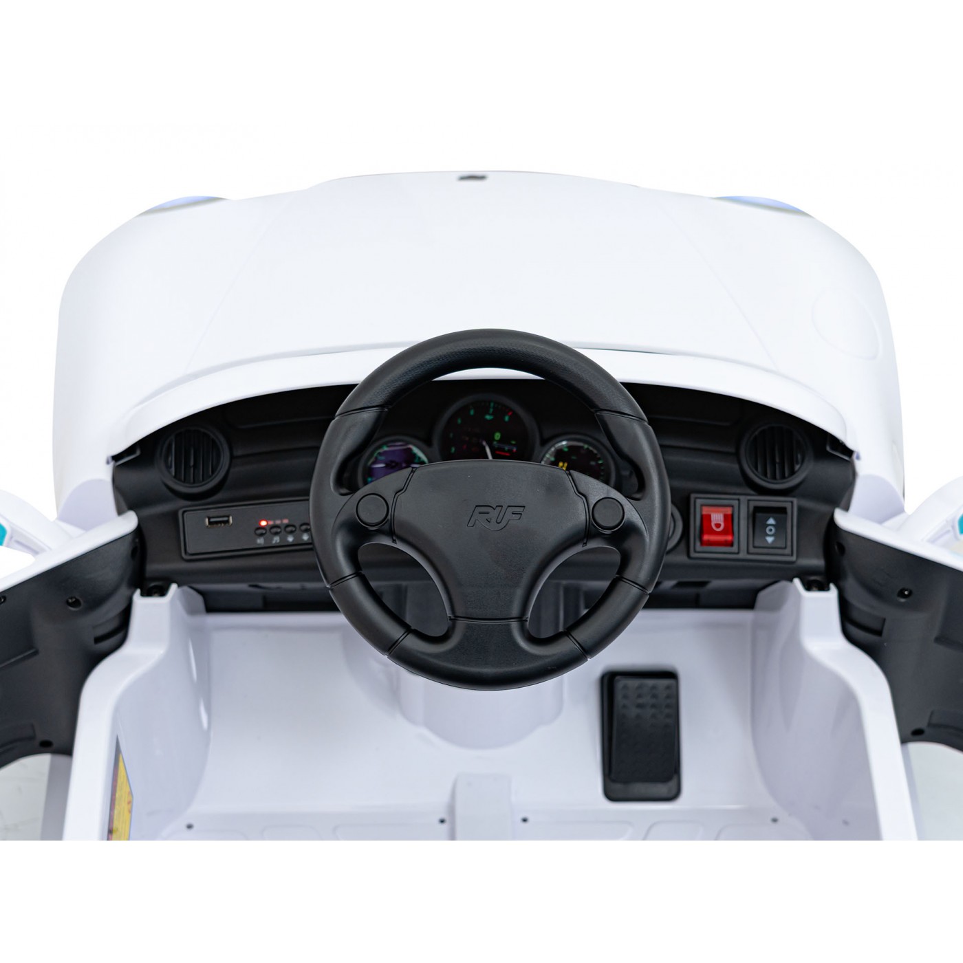 Vozidlo RUF CTR3 White