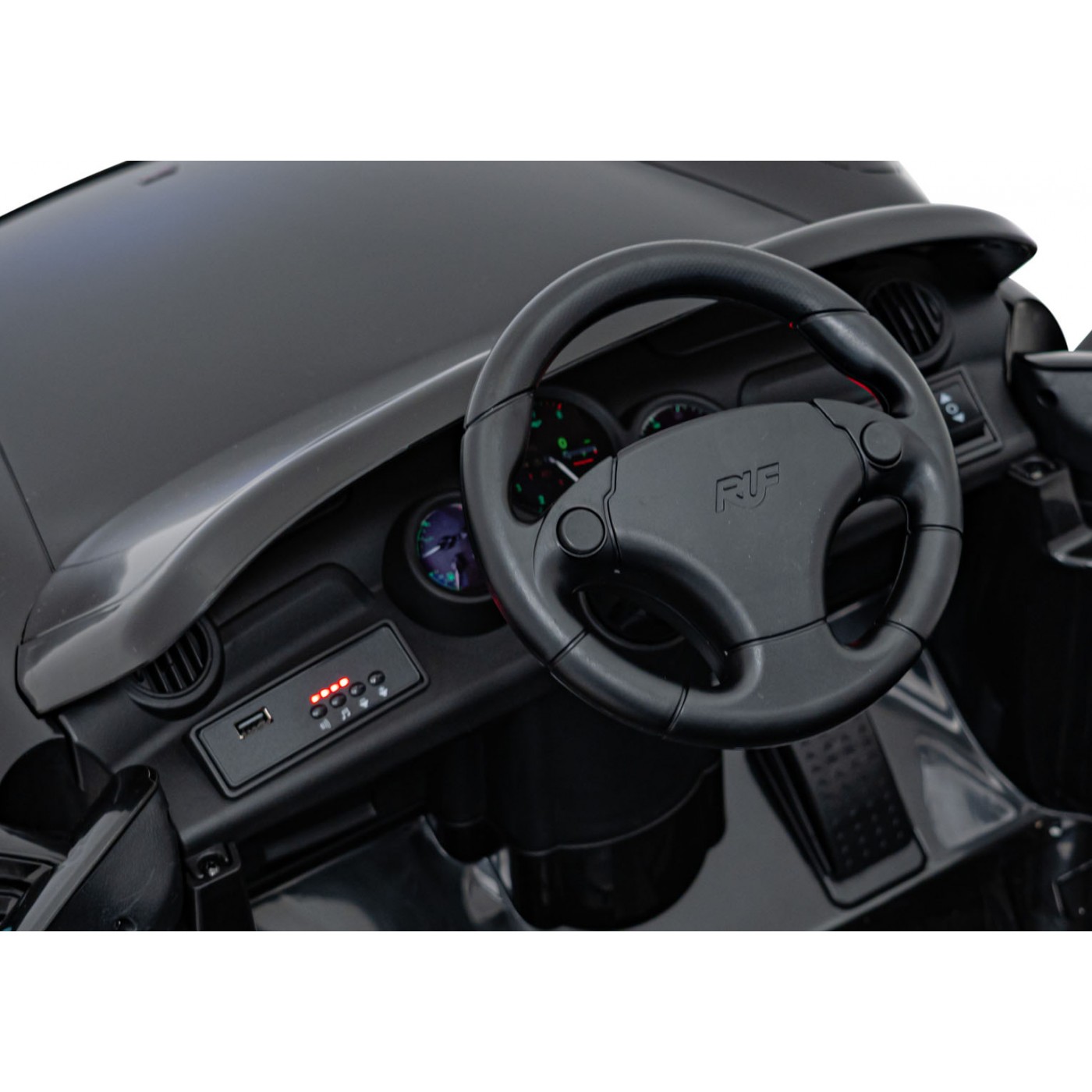 Vozidlo RUF CTR3 Black