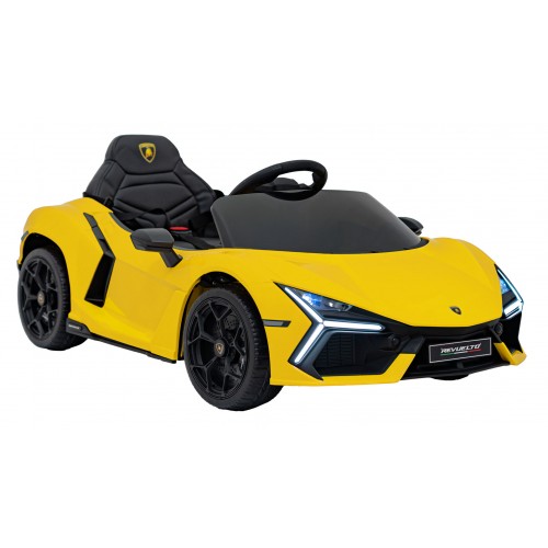 Žluté vozidlo Lamborghini Revuelto