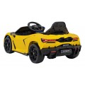Žluté vozidlo Lamborghini Revuelto