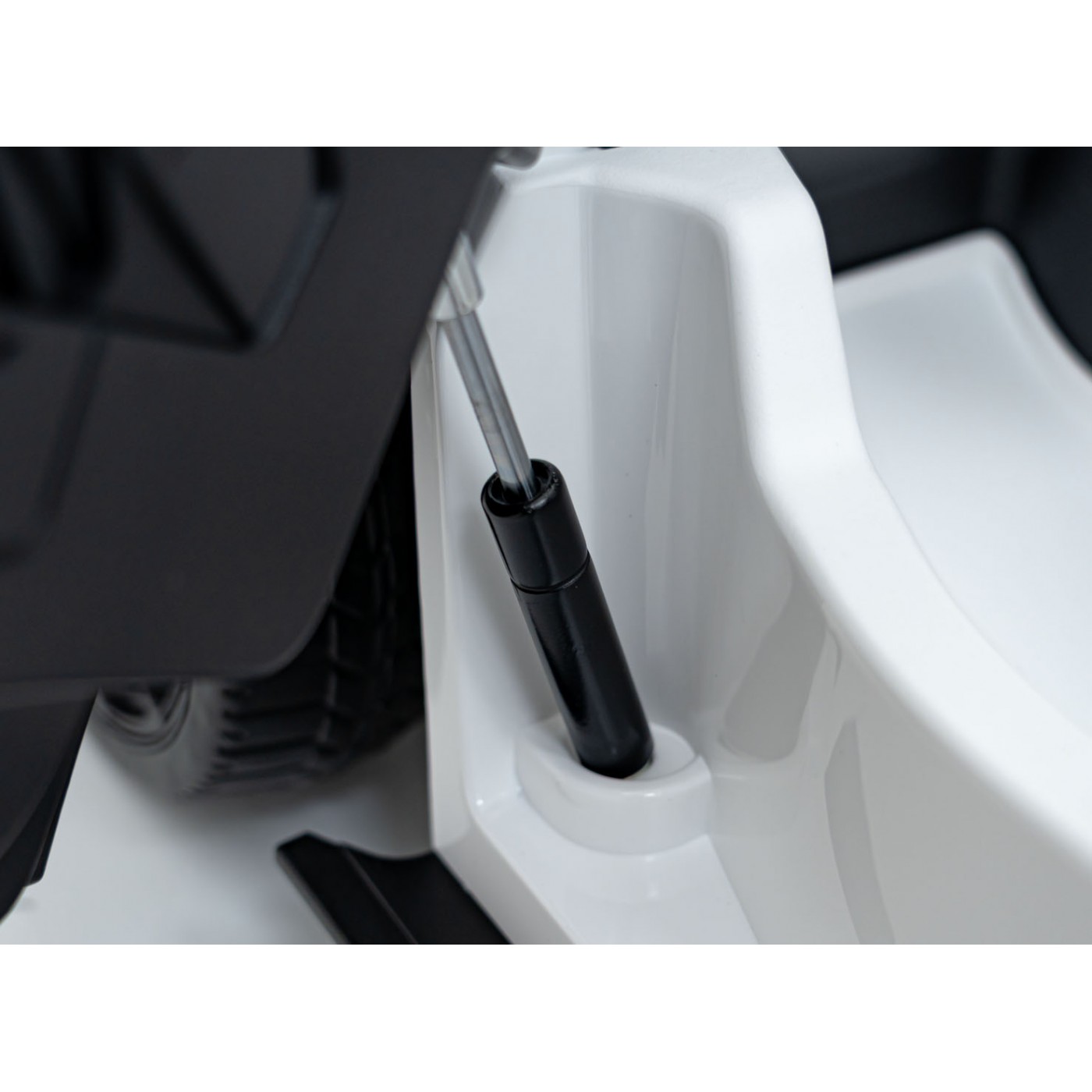 Vozidlo Lamborghini Revuelto White