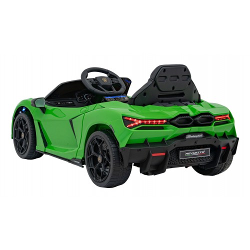 Vůz Lamborghini Revuelto Green