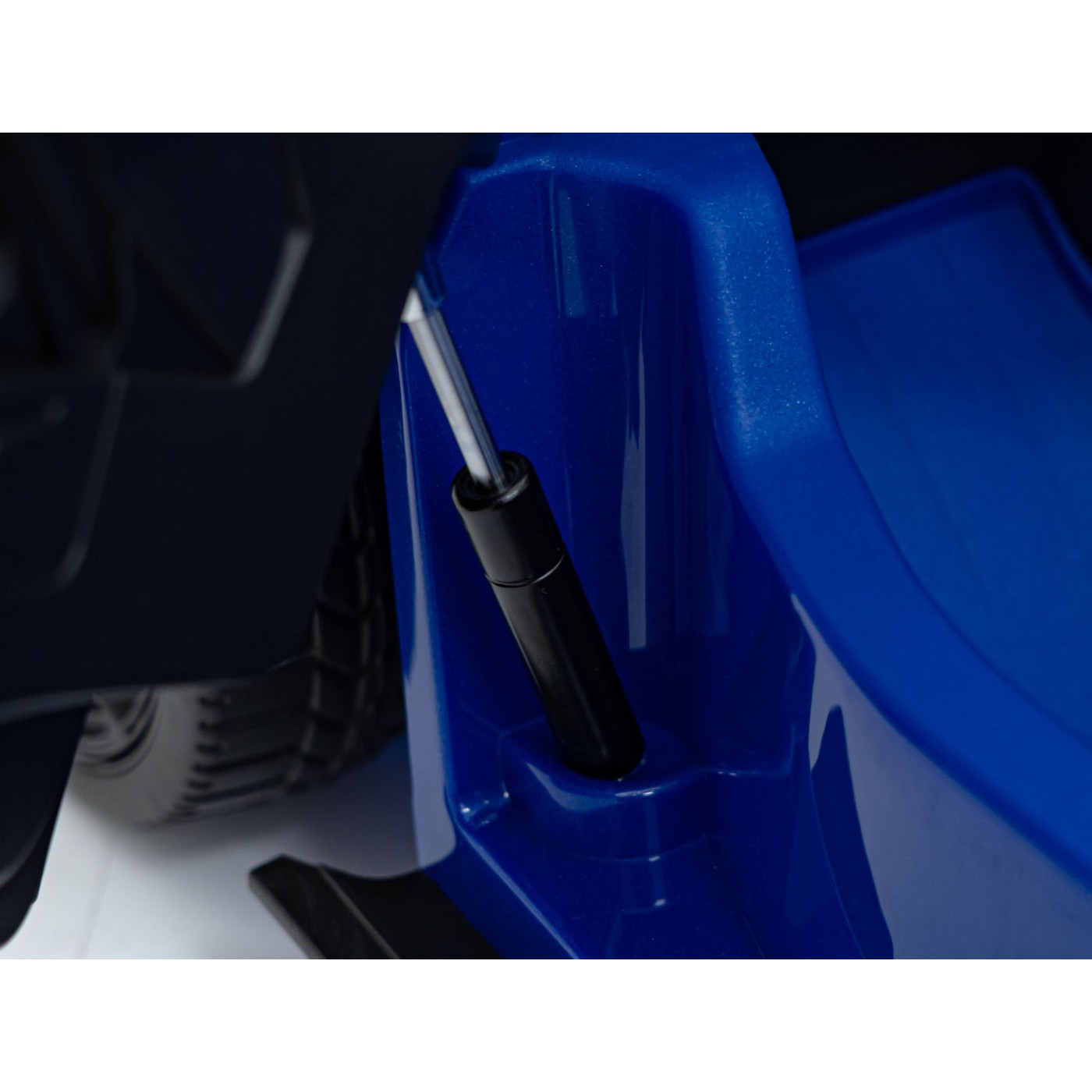 Vozidlo Lamborghini Revuelto Blue