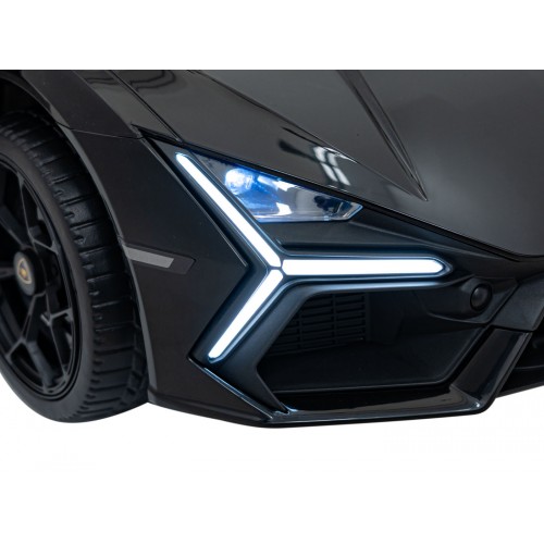 Vůz Lamborghini Revuelto Black