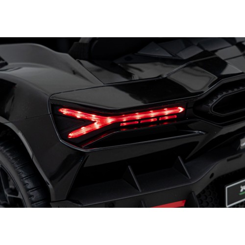 Vůz Lamborghini Revuelto Black