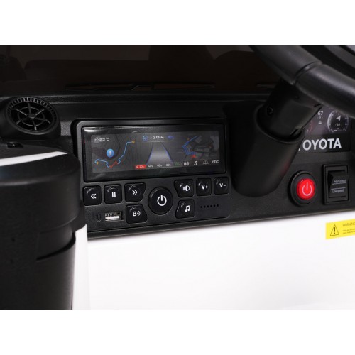 Vozidlo Toyota Land Cruiser PRADO bílé