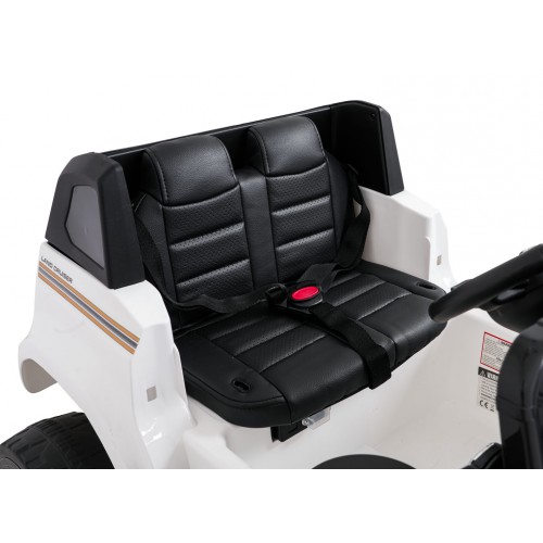Vozidlo Toyota Land Cruiser PRADO bílé