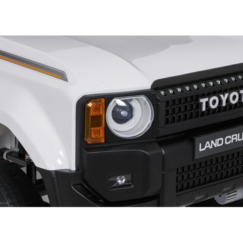 Vozidlo Toyota Land Cruiser PRADO bílé