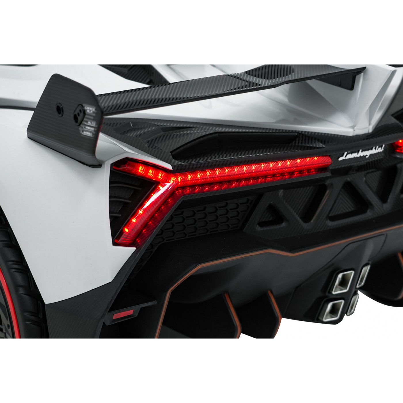 Vozidlo Lamborghini Veneno White