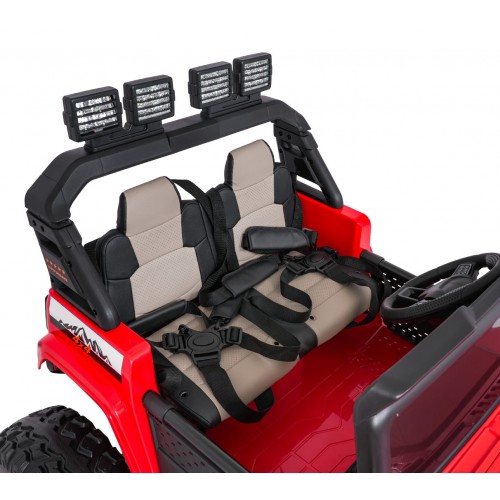 Extrémní sportovní vozidlo 4x4 variabilní velikost, červená