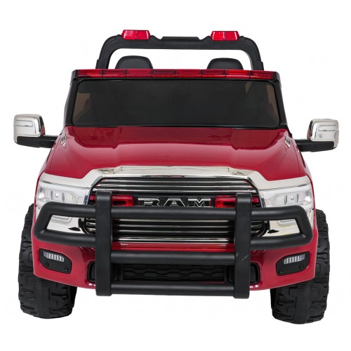 RAM 3500 Hasičské červené vozidlo