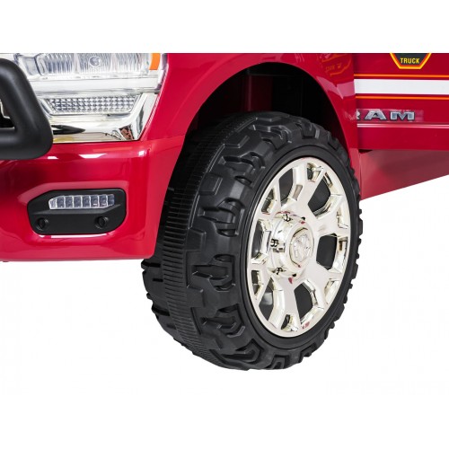 RAM 3500 Hasičské červené vozidlo