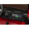 RAM 3500 červené vozidlo