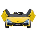 Lamborghini Revuelto XL STRONG Žluté vozidlo