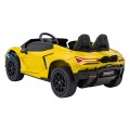 Lamborghini Revuelto XL STRONG Žluté vozidlo