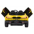 Lamborghini Revuelto XL STRONG Žluté vozidlo