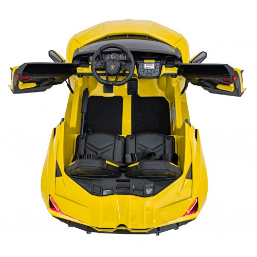 Lamborghini Revuelto XL STRONG Žluté vozidlo