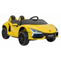 Žluté vozidlo Lamborghini Revuelto XL