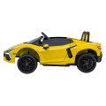 Žluté vozidlo Lamborghini Revuelto XL