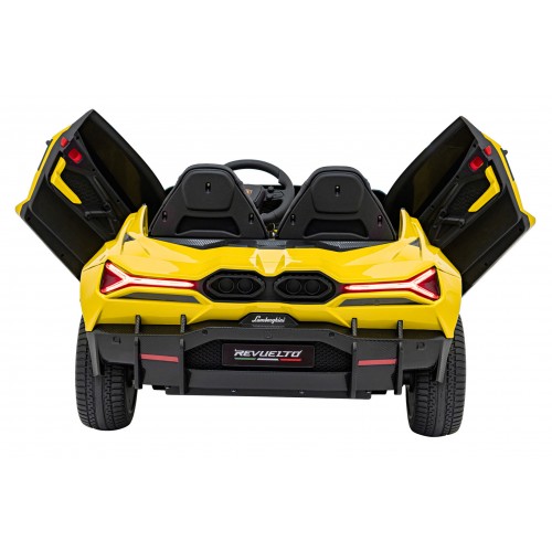 Žluté vozidlo Lamborghini Revuelto XL