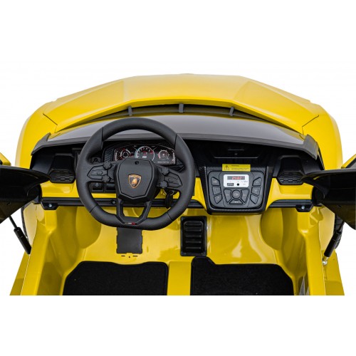 Žluté vozidlo Lamborghini Revuelto XL