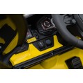 Žluté vozidlo Lamborghini Revuelto XL