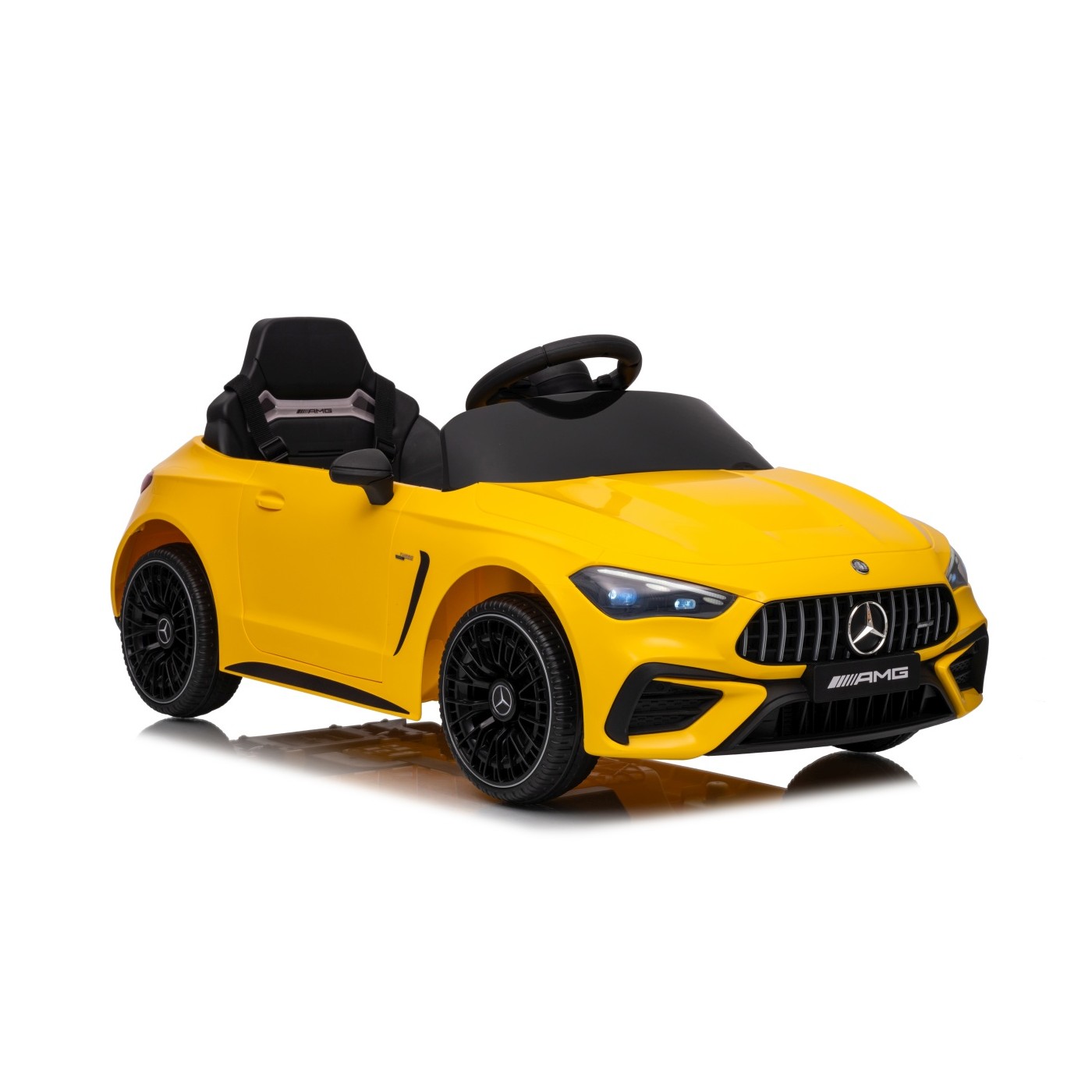 Mercedes Benz AMG CLE 53 Žluté vozidlo