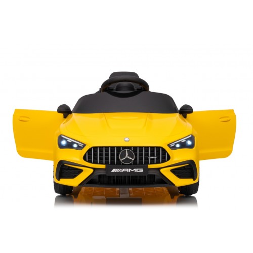 Mercedes Benz AMG CLE 53 Žluté vozidlo