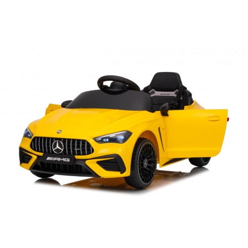 Mercedes Benz AMG CLE 53 Žluté vozidlo