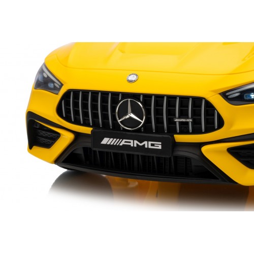 Mercedes Benz AMG CLE 53 Žluté vozidlo
