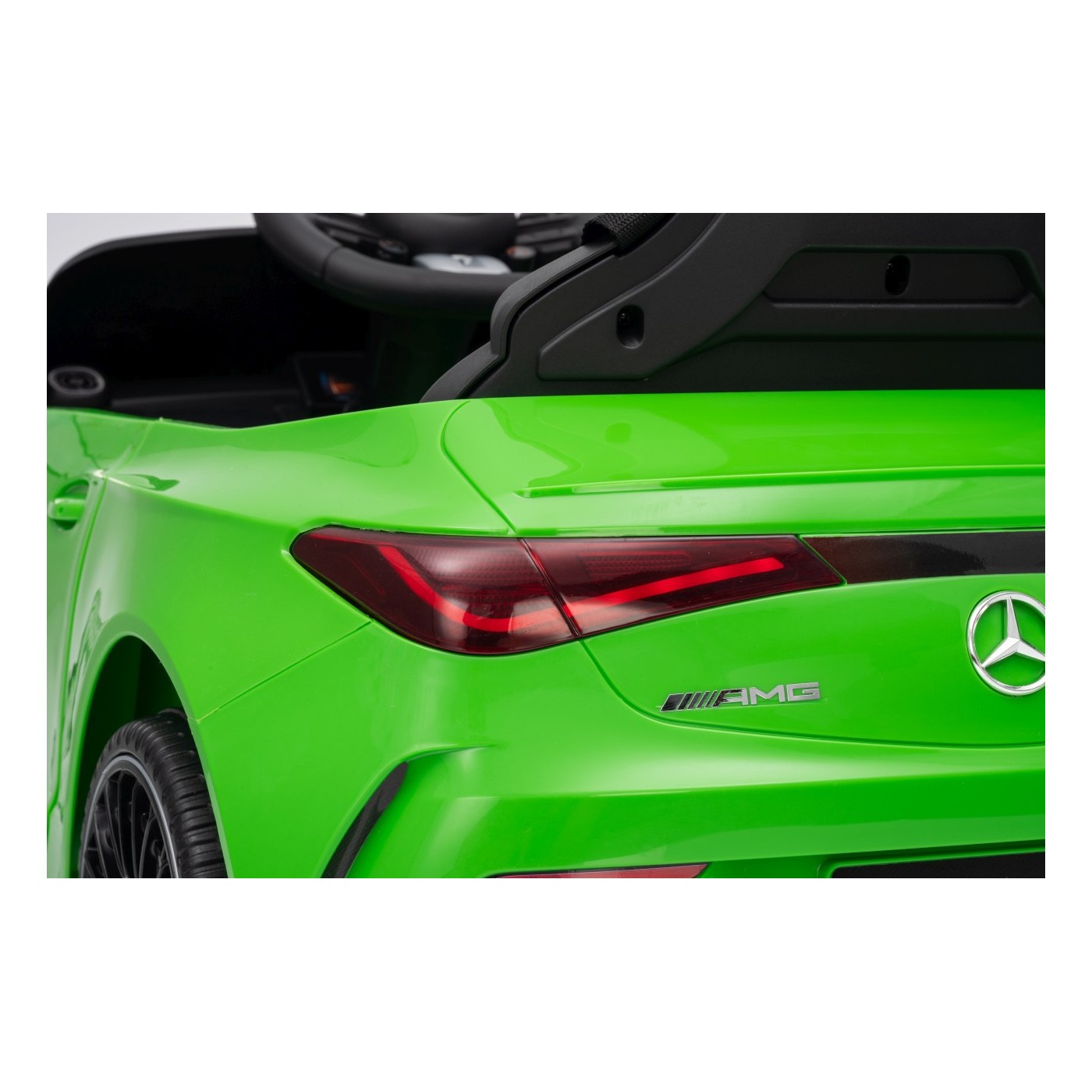 Mercedes Benz AMG CLE 53 Zelené vozidlo