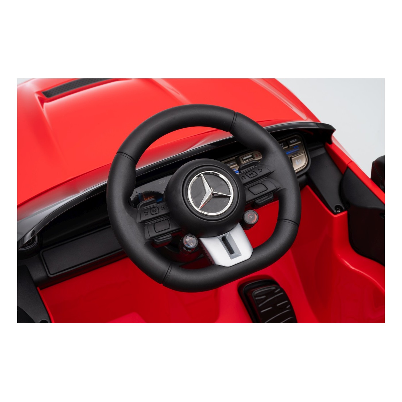 Vozidlo Mercedes Benz AMG CLE 53 Red