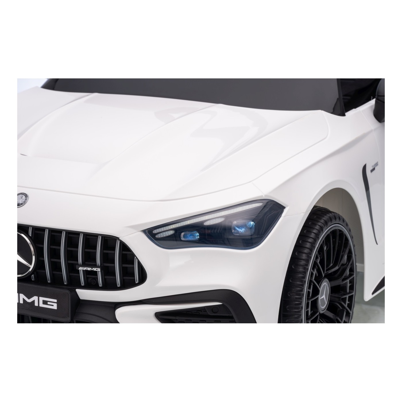 Vozidlo Mercedes Benz AMG CLE 53 White