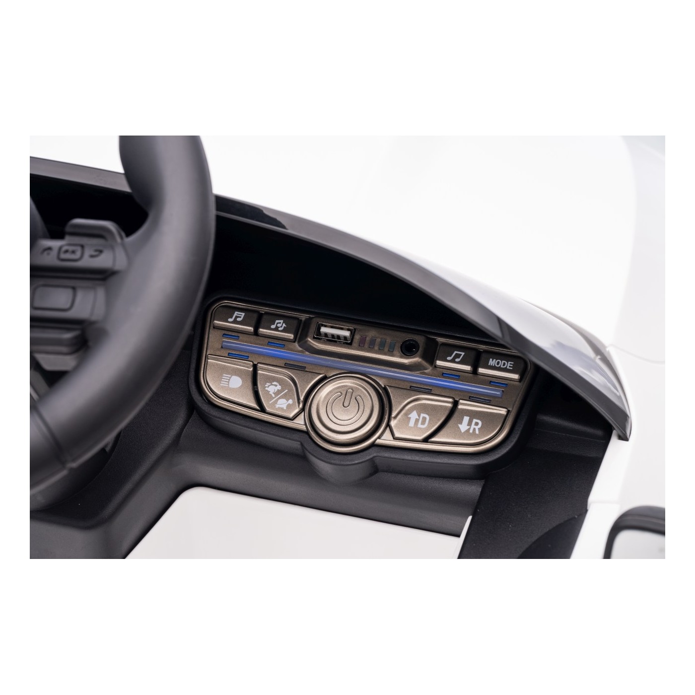Vozidlo Mercedes Benz AMG CLE 53 White