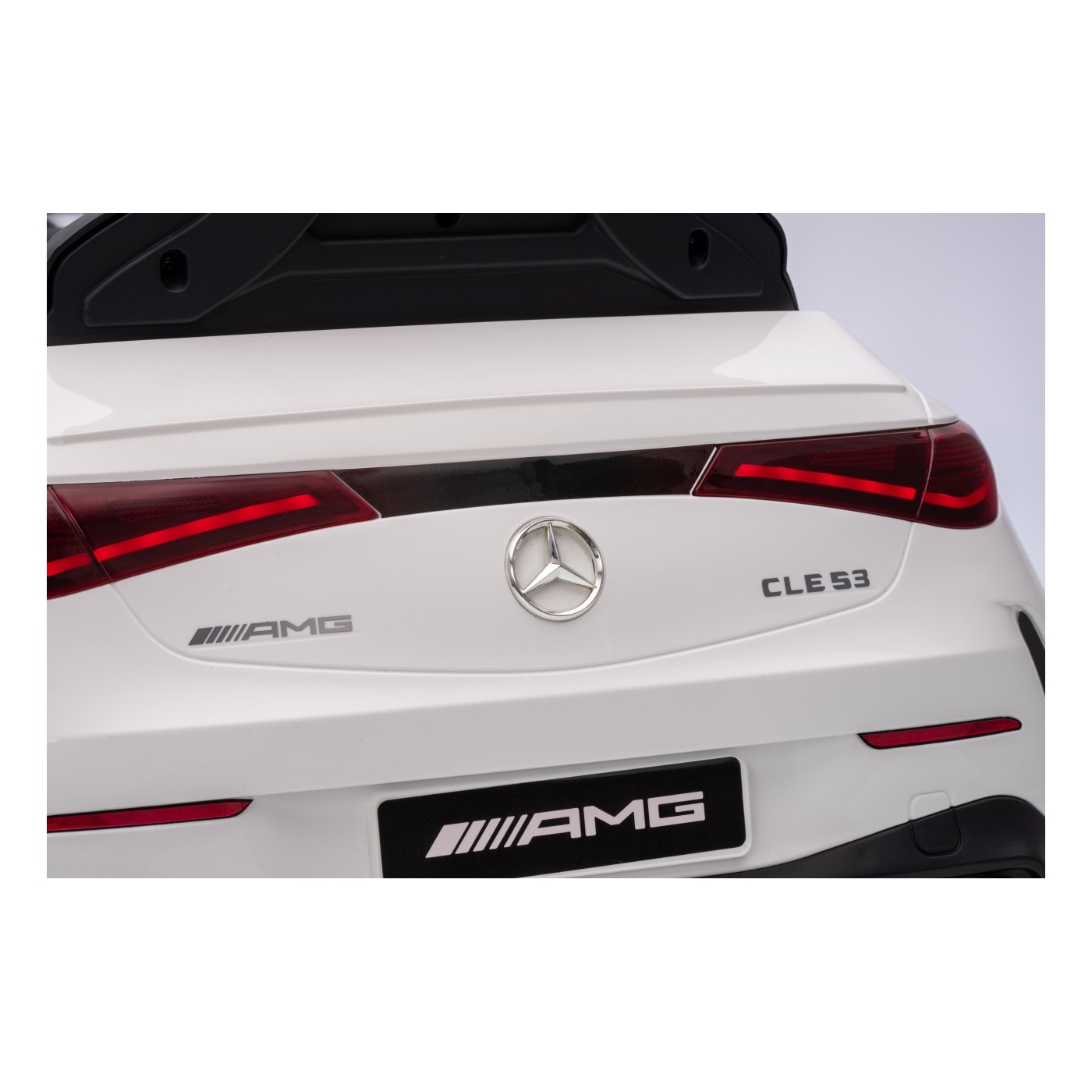 Vozidlo Mercedes Benz AMG CLE 53 White