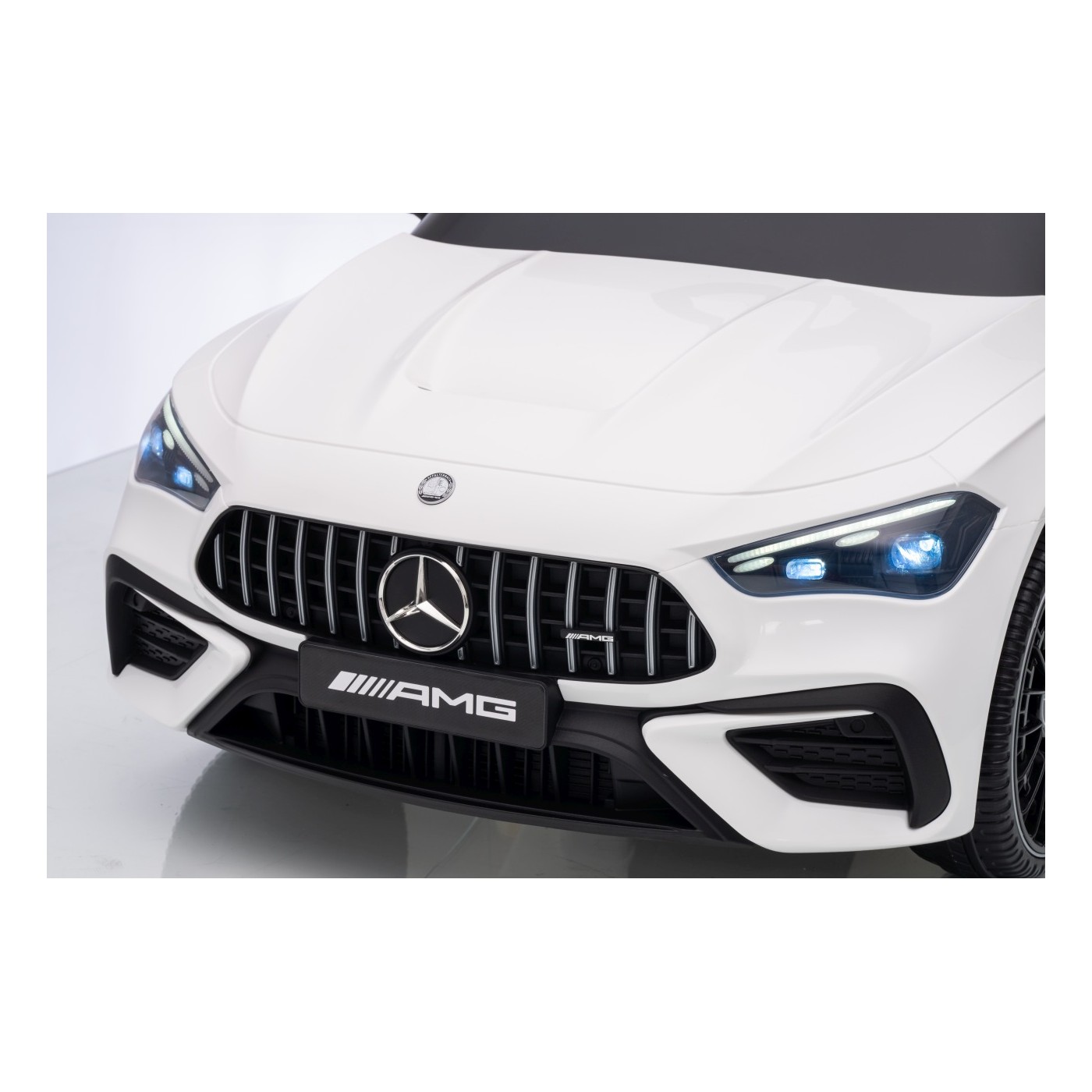 Vozidlo Mercedes Benz AMG CLE 53 White
