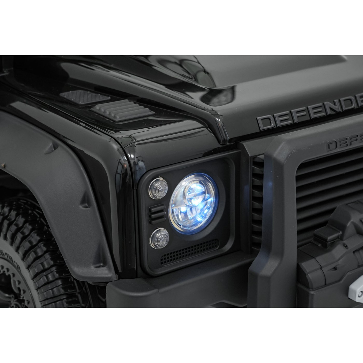 Vozidlo Land Rover Defender 110 SVX Concept Black