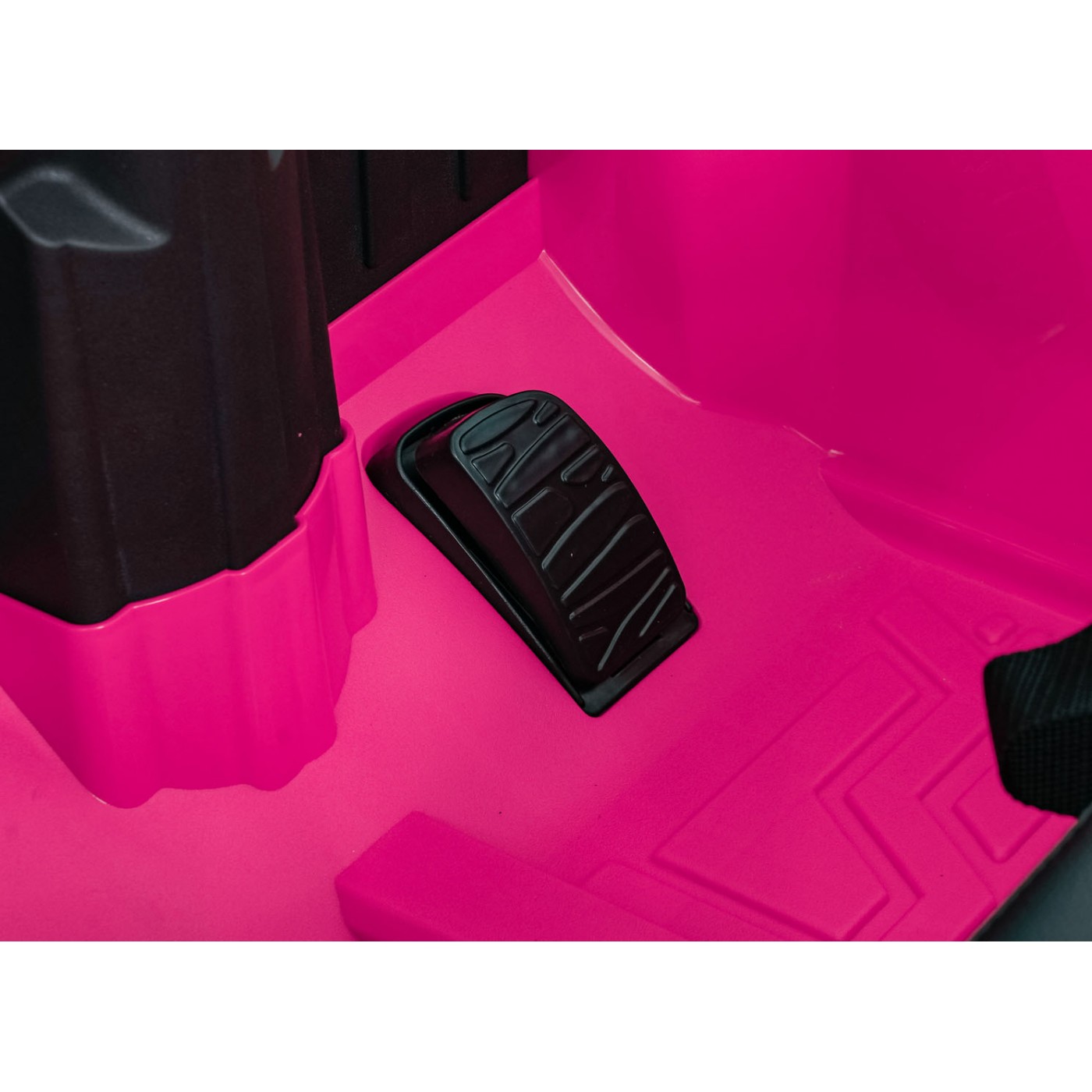 Vozidlo Land Rover Defender 110 SVX Concept Pink