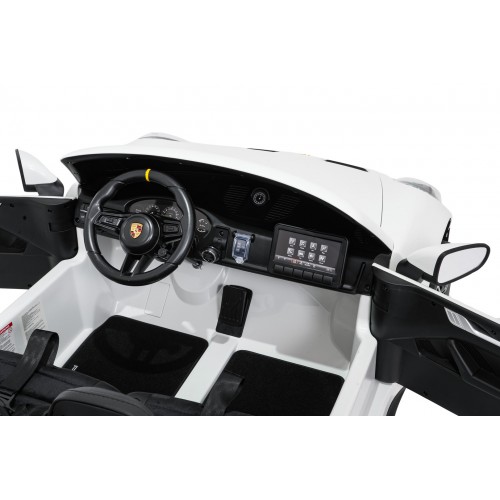 Porsche 911 GT 3 STRONG Bílé vozidlo