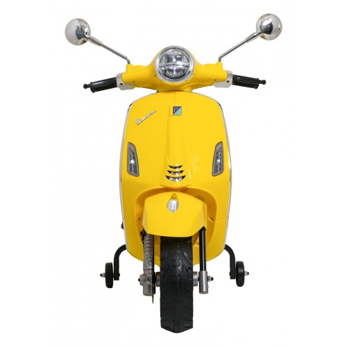 Automobilový skútr Vespa ROMA žlutá