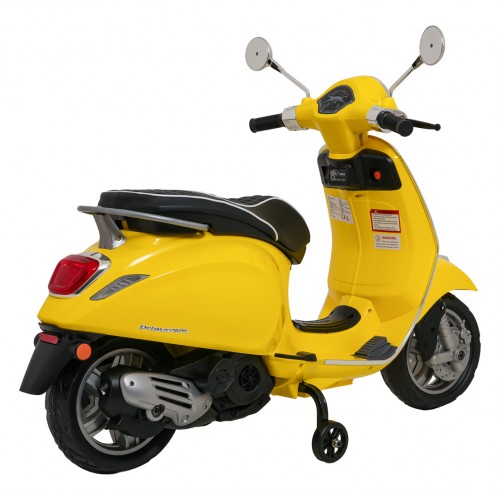 Automobilový skútr Vespa ROMA žlutá