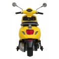 Automobilový skútr Vespa ROMA žlutá