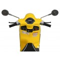 Automobilový skútr Vespa ROMA žlutá