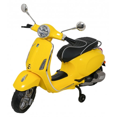 Automobilový skútr Vespa ROMA žlutá
