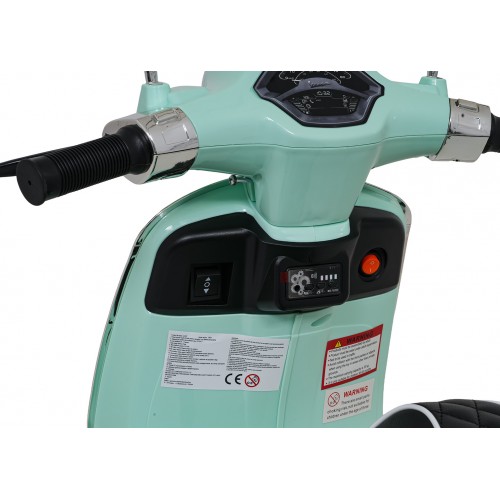 Vespa ROMA Skútr Zelený