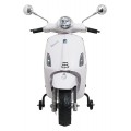 Automobilový skútr Vespa ROMA White