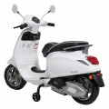 Automobilový skútr Vespa ROMA White