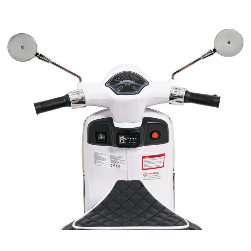 Automobilový skútr Vespa ROMA White