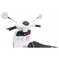 Automobilový skútr Vespa ROMA White