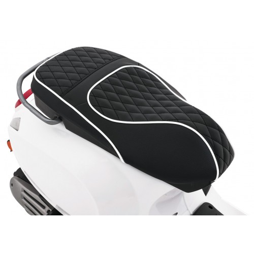 Automobilový skútr Vespa ROMA White